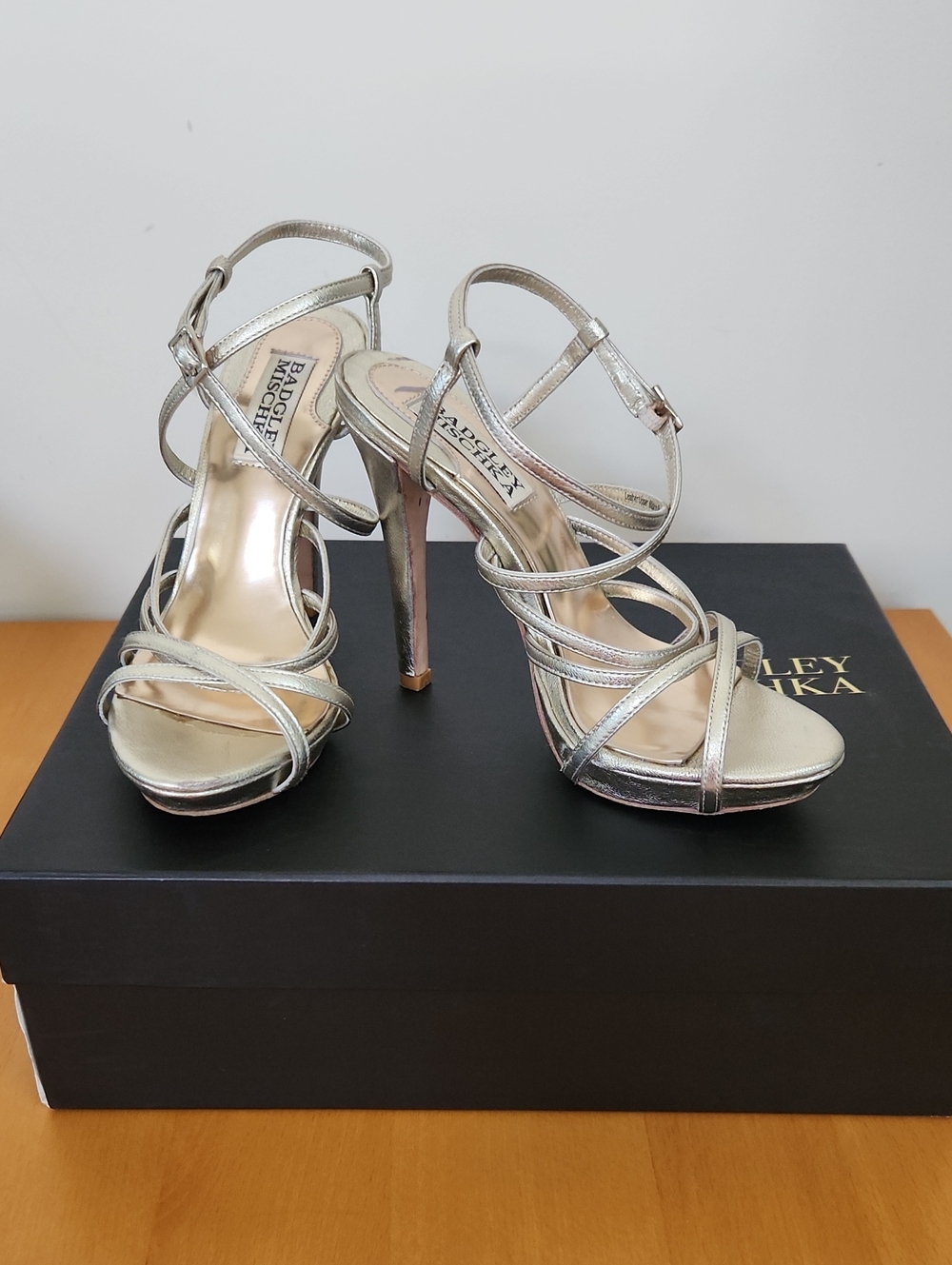 Badgley Mischka Metallic Gold Strappy High Heel Sandals Size 4